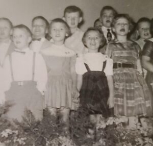 children singing carols